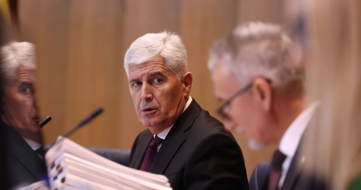 Dom naroda Parlamentarne skup&scaron;tine Bosne i Hercegovine/Fena