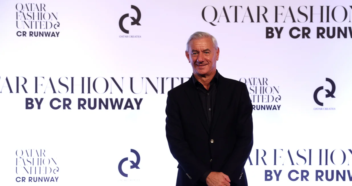 epa10368825 Former Welsh international Ian Rush arrives for the Qatar Fashion United by CR Runway fashion show at the 974 Stadium in Doha, Qatar, 16 December 2022. EPA/MARTIN DIVISEK/Foto: Martin Divisek