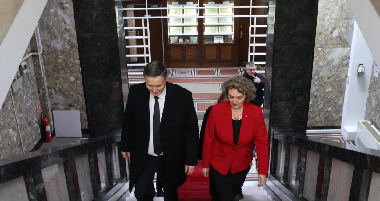 Član Predsjedni&scaron;tva Bosne i Hercegovine Denis Bećirović razgovarao je s guvernerkom Centralne banke Bosne i Hercegovine Jasminom Selimović o rezultatima rada te institucije i značaju očuvanja njene nezavisnosti/