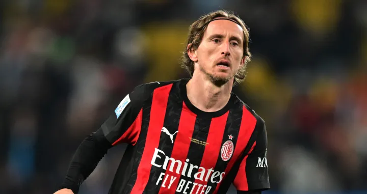 Soccer Football - Supercoppa Italiana - Semi Final - Napoli v AC Milan - Al Awwal Park, Riyadh, Saudi Arabia - December 18, 2025 AC Milan's Luka Modric REUTERS/Daniele Mascolo/Foto: Daniele Mascolo