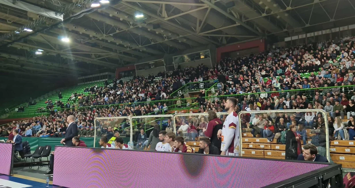 KK Bosna - sakupljanje igračaka/Foto: 