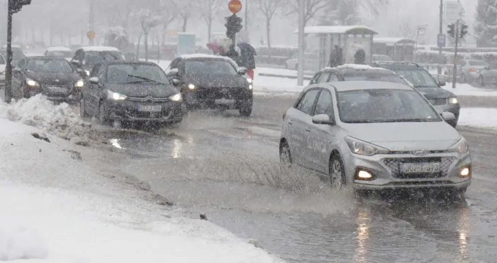 Snijeg u Sarajevu/Senad Gubelić