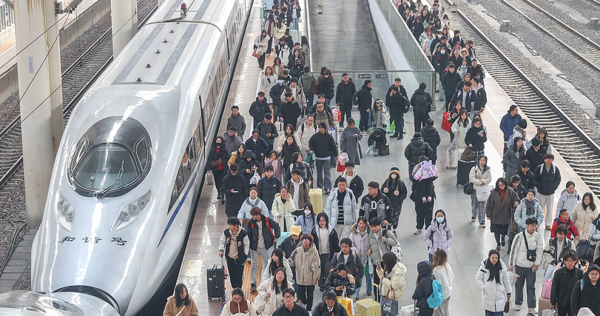 Dnevni broj prazničnih putovanja u Kini porastao skoro 20 odsto/