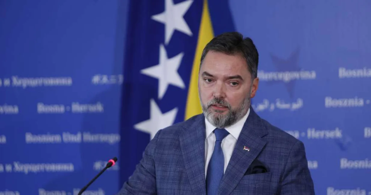 Sta&scaron;a Ko&scaron;arac/Amer Kajmović