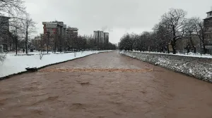 Rijeka Miljacka, Sarajevo, povećan vodostaj, opasnost od izljevanja/Tanja Cerić