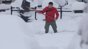 snijeg, sarajevo, ulice, građani, čišćenje, vrijeme/Senad Gubelić