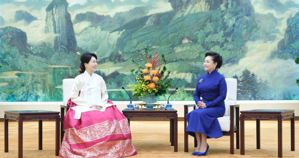 Peng Liyuan razgovarala uz čaj sa suprugom predsjednika Južne Koreje/