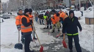 Veliki odziv Zeničana na poziv za čišćenje snijega: Za 75 KM dnevnice čekalo 200 ljudi, radnici već na terenu/Screenshot