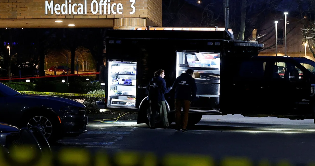 FBI agents work next to an evidence truck outside Adventist Hospital after U.S. federal agents shot two people in Portland, Oregon, U.S., January 8, 2026. REUTERS/John Rudoff/John Rudoff