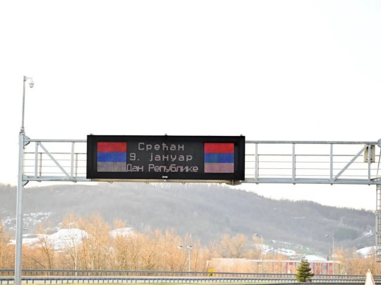 Autoput RS, poruka, neustavni praznik, dan RS/Srna