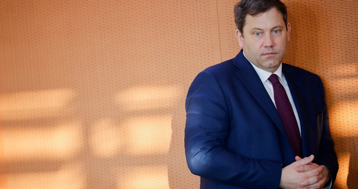 Lars Klingbeil/REUTERS/Axel Schmidt/Axel Schmidt