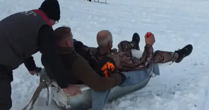 Kumarica kod Velike Kladu&scaron;e, snijeg, sankanje, kada, sankanje u kadi/Prtsc