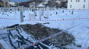 Prilikom iskopavanja kabura za dženazu u mezarlucima Mutnik, u Kozarcu, u petak, 10. januara, pronađena je kost omotana žicom/Jasmin Ef. Glamočanin