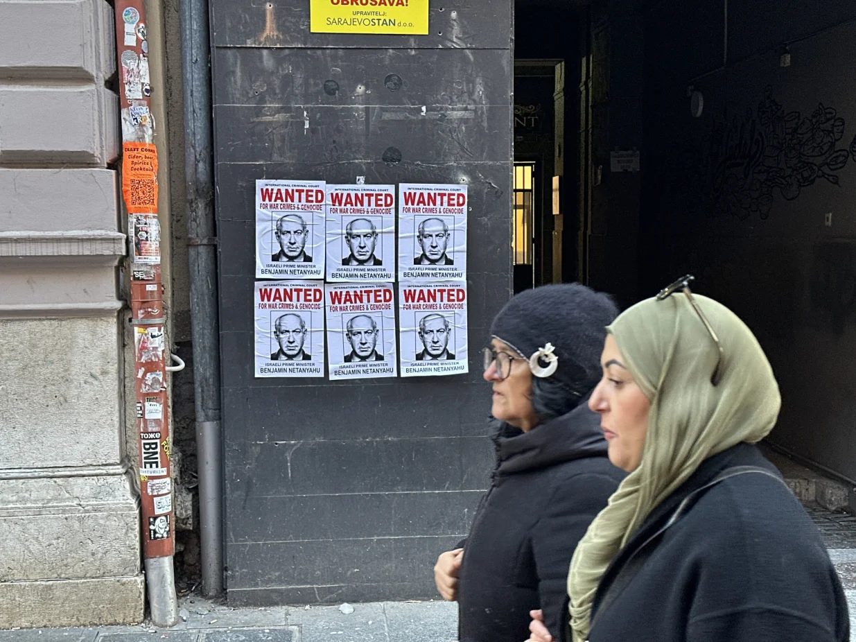 Potjernica za Netanyahuom/Amir Papić