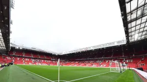 epa09543479 General view of the Old Trafford stadium ahead of the English Premier League soccer match between Manchester United and Liverpool FC in Manchester, Britain, 24 October 2021. EPA/PETER POWELL EDITORIAL USE ONLY. No use with unauthorized audio, video, data, fixture lists, club/league logos or 'live' services. Online in-match use limited to 120 images, no video emulation. No use in betting, games or single club/league/player publications/Foto: Peter Powell