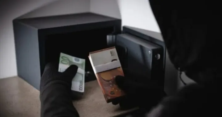 Ispraznili sef/Ilustracija/Agencije//