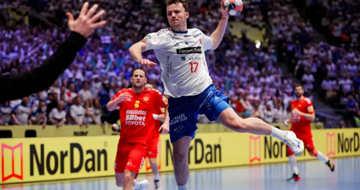 Farani u potpunosti nadigrali Crnogorce/Foto: 