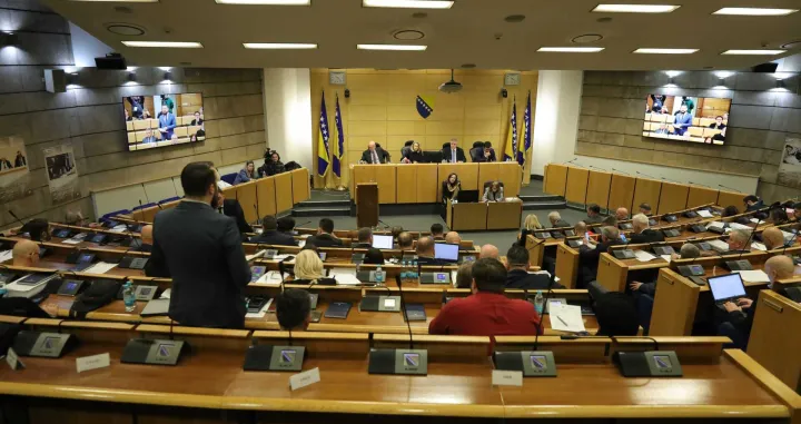 Predstavnički dom Parlamenta FBiH, sjednica/Senad Gubelić