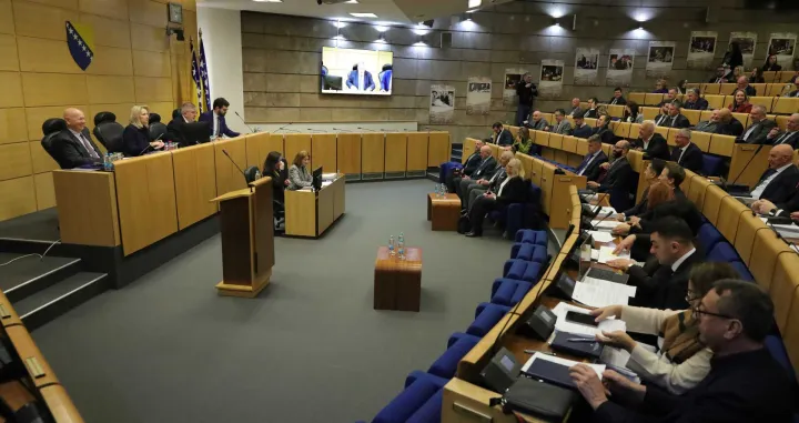 Predstavnički dom Parlamenta FBiH, sjednica/Senad Gubelić