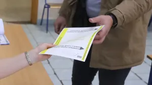Prijevremeni izbori za predsjednika Republike Srpske. Istočno Sarajevo - Lukavica glasanje/Senad Gubelić
