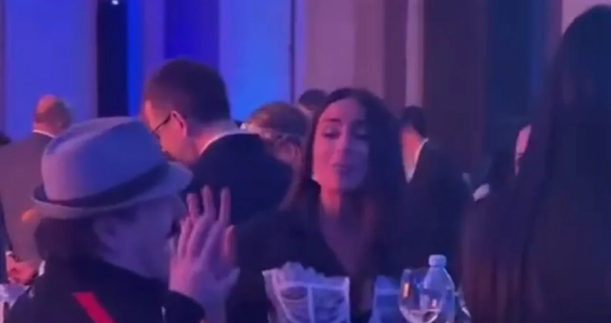 Haris Džinović i misteriozna crnka/Prtsc