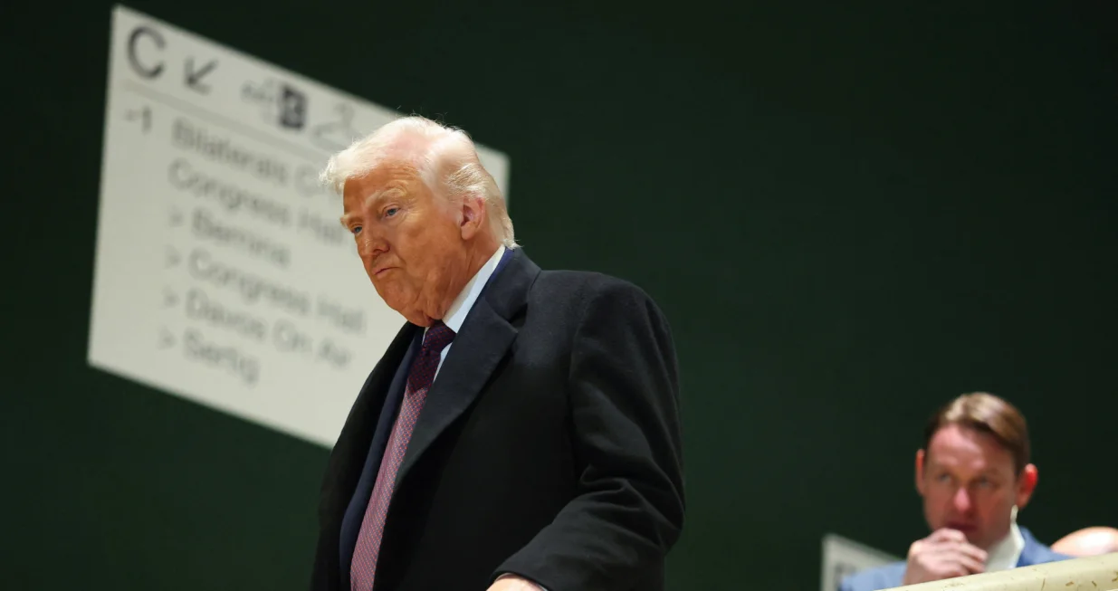  U.S. President Donald Trump walks during the 56th annual World Economic Forum (WEF) meeting in Davos, Switzerland, January 22, 2026. REUTERS/Denis Balibouse/Denis Balibouse