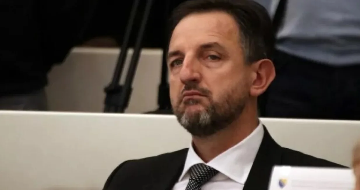 Dževad Mahmutović/