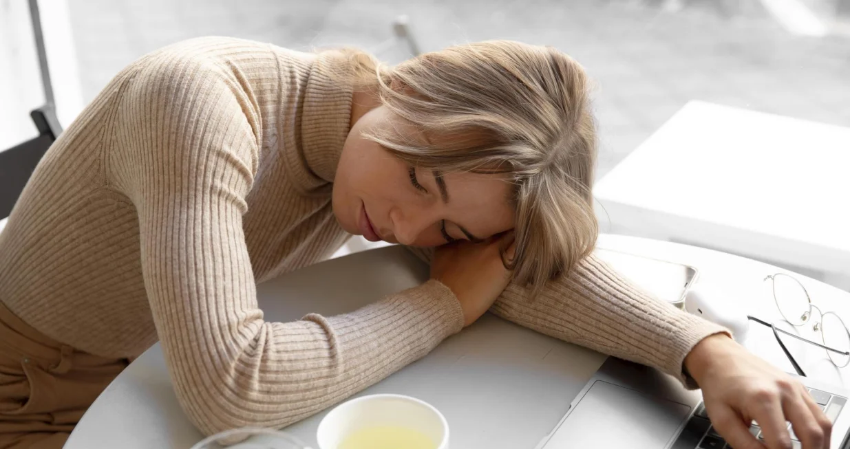 Na&scaron;e navike ru&scaron;e prirodan ritam kortizola/Free Pik