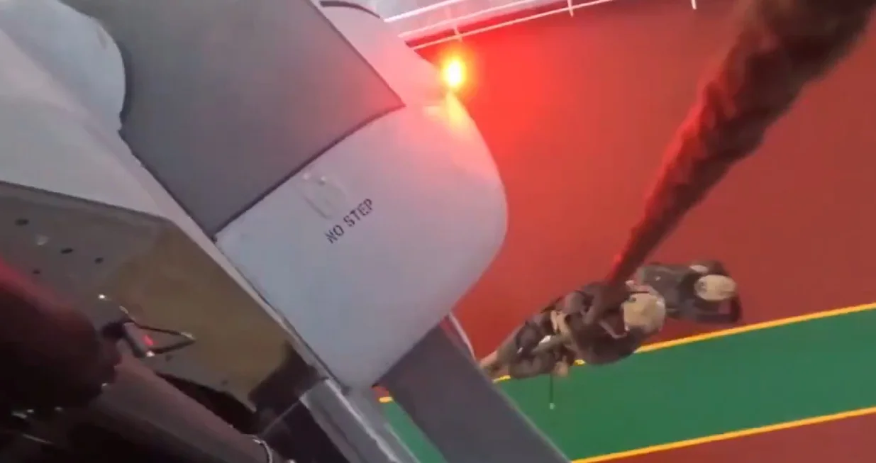 Francuska mornarica presrela ruski tanker na Sredozemnom moru/Screenshot