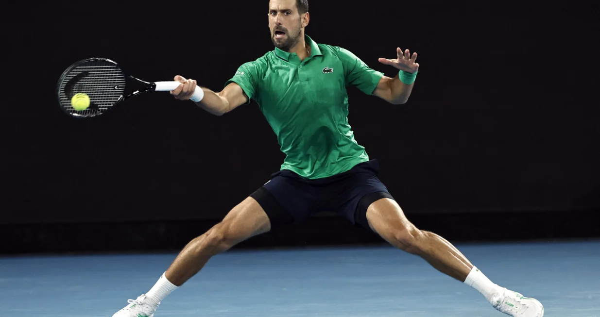 Tennis - Australian Open - Melbourne Park, Melbourne, Australia - January 24, 2026 Serbia's Novak Djokovic in action during his third round match against Netherlands' Botic van de Zandschulp REUTERS/Tingshu Wang/Foto: Tingshu Wang