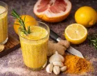 Sok od limuna, đumbira, bijelog luka i kurkume//