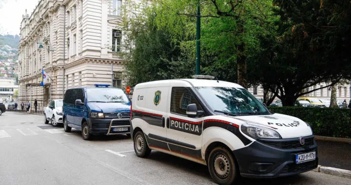 Akcija Koverta, policija, pretres, Vlada KS, Enda Pavić Pečenković, MUP KS, marica, kombi/Damir Deljo