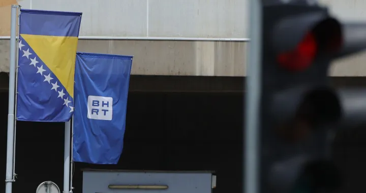 Zgrada Bhrt-a ul: Bulevar Me&scaron;e Selimovića/Senad Gubelić