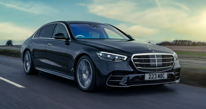 Mercedes S-klasa Može da se vozi i bez vozača/