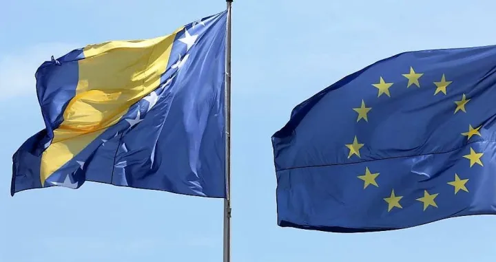 Zastave BiH i EU/