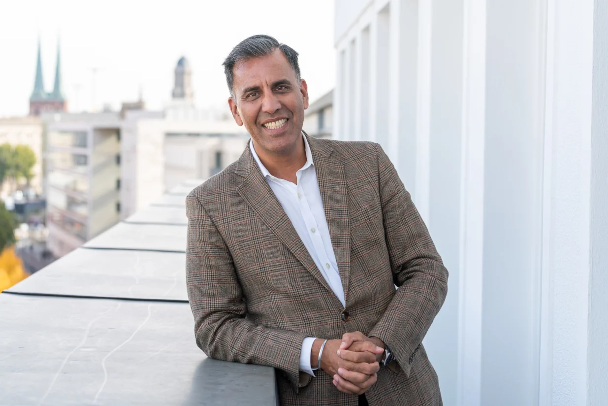 J.P. Singh/Anita Back