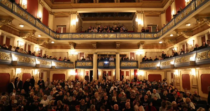 Narodno pozori&scaron;te/