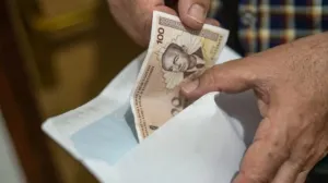 plata u koverti koverta/