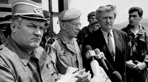 Philippe Morillon, Ratko Mladić i Radovan Karadžić/Arhiva