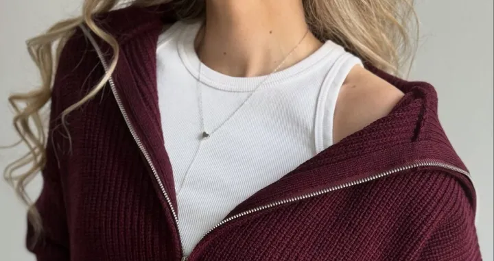 Džemper s rajfe&scaron;lusom//