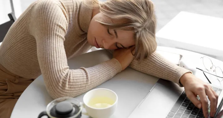 Na&scaron;e navike ru&scaron;e prirodan ritam kortizola/Free Pik