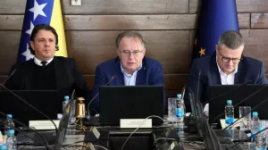 Toni Kraljević, Nermin Nikšić, Vojin Mijatović//