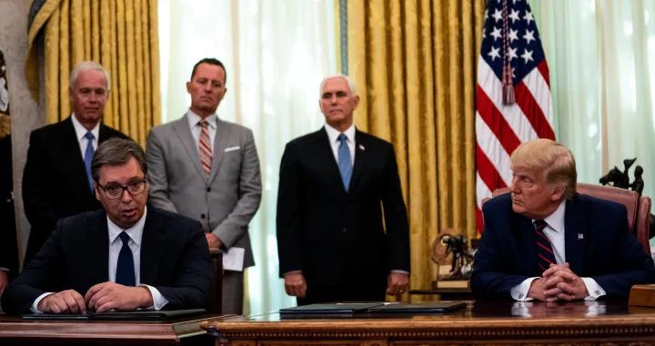 epa08646875 US President Donald J. Trump (R) participates in a signing ceremony and trilateral meeting with the President of the Republic of Serbia, Aleksandar Vucic (L), and the Prime Minister of the Republic of Kosovo, Avdullah Hoti (not pictured), at the White House, in Washington, DC, USA, on 04 September 2020. EPA/ANNA MONEYMAKER/POOL/Anna Moneymaker/Pool