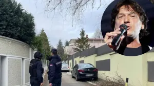 Na porodičnu kuću pjevača Zdravka Čolića na Dedinju kasno sinoć bačena je eksplozivna naprava//