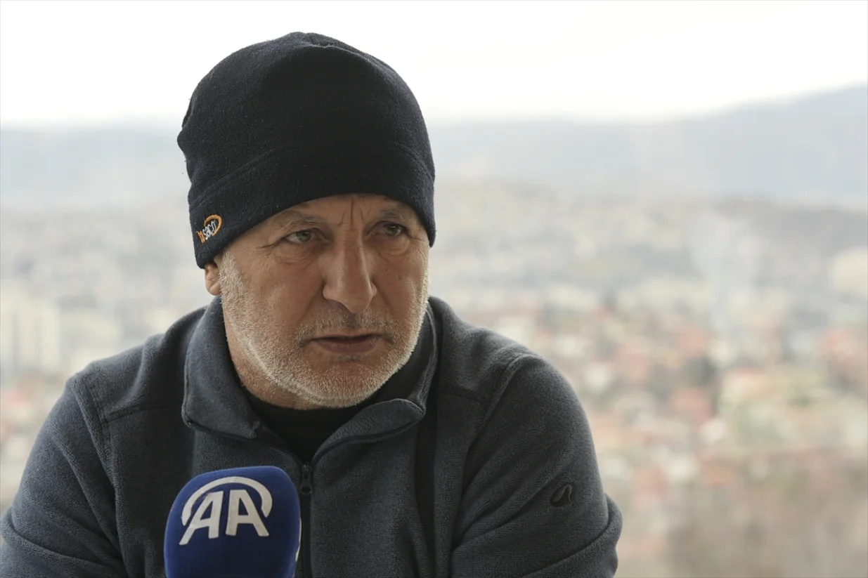 Ali Uygur; Susret Turčina Hacija Murata Kilinca i bh. spasilaca u Sarajevu, tačno tri godine nakon &scaron;to su ga živog uspjeli izvući ispod ru&scaron;evina zgrade nakon zemljotresa u turskom Hatayu/Samir Jordamović