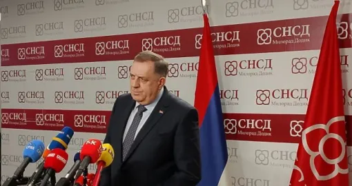 Milorad Dodik, lider SNSD-a, press konferencija, obraćanje/Rtrs