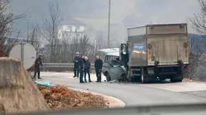 Teška saobraćajna nesreća na magistralnoj cesti Sarajevo - Pale, u mjestu Lapišnica//