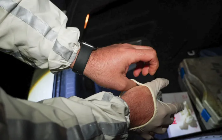 Uprava policije Ministarstva unutra&scaron;njih poslova Kantona Sarajevo (MUP KS) počela je s upotrebom uređaja za indikaciju droga i testiranje vozača na prisustvo droga u organizmu, na saobraćajnicama u KS//