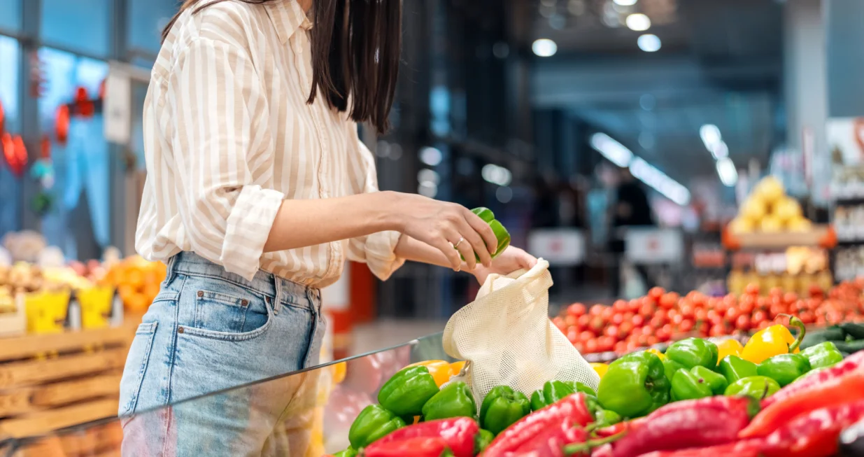 kupovina, trgovina, u&scaron;tede/Freepik