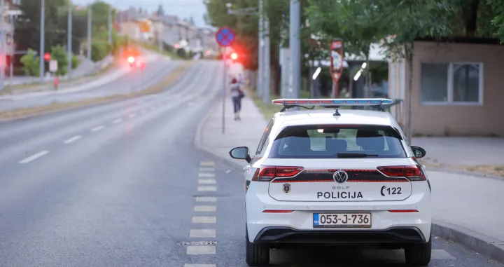 Policija MUP KS ilustracije/Damir Deljo